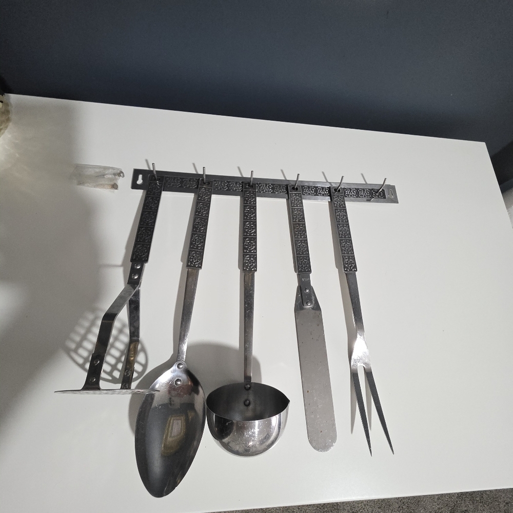 Stainless Steel Japan Vintage Cooking Utensil Set with Wall Rack